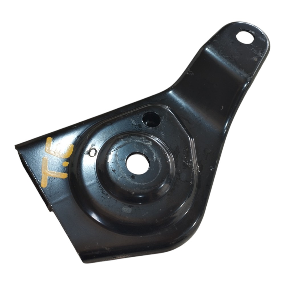 Suporte traseira esq barra Byd Song Plus 2023 A 25 V642