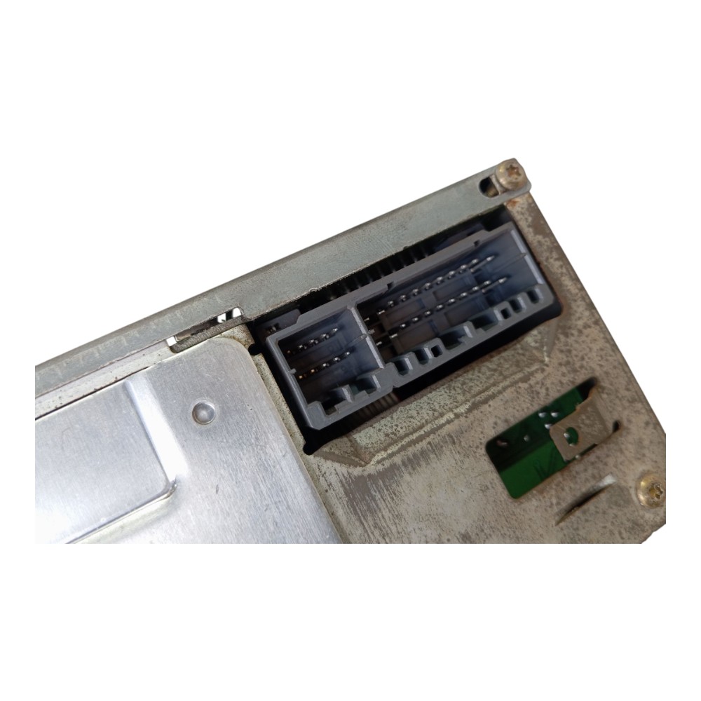 Rádio Chryler Grand Caravan 2003 V578 2
