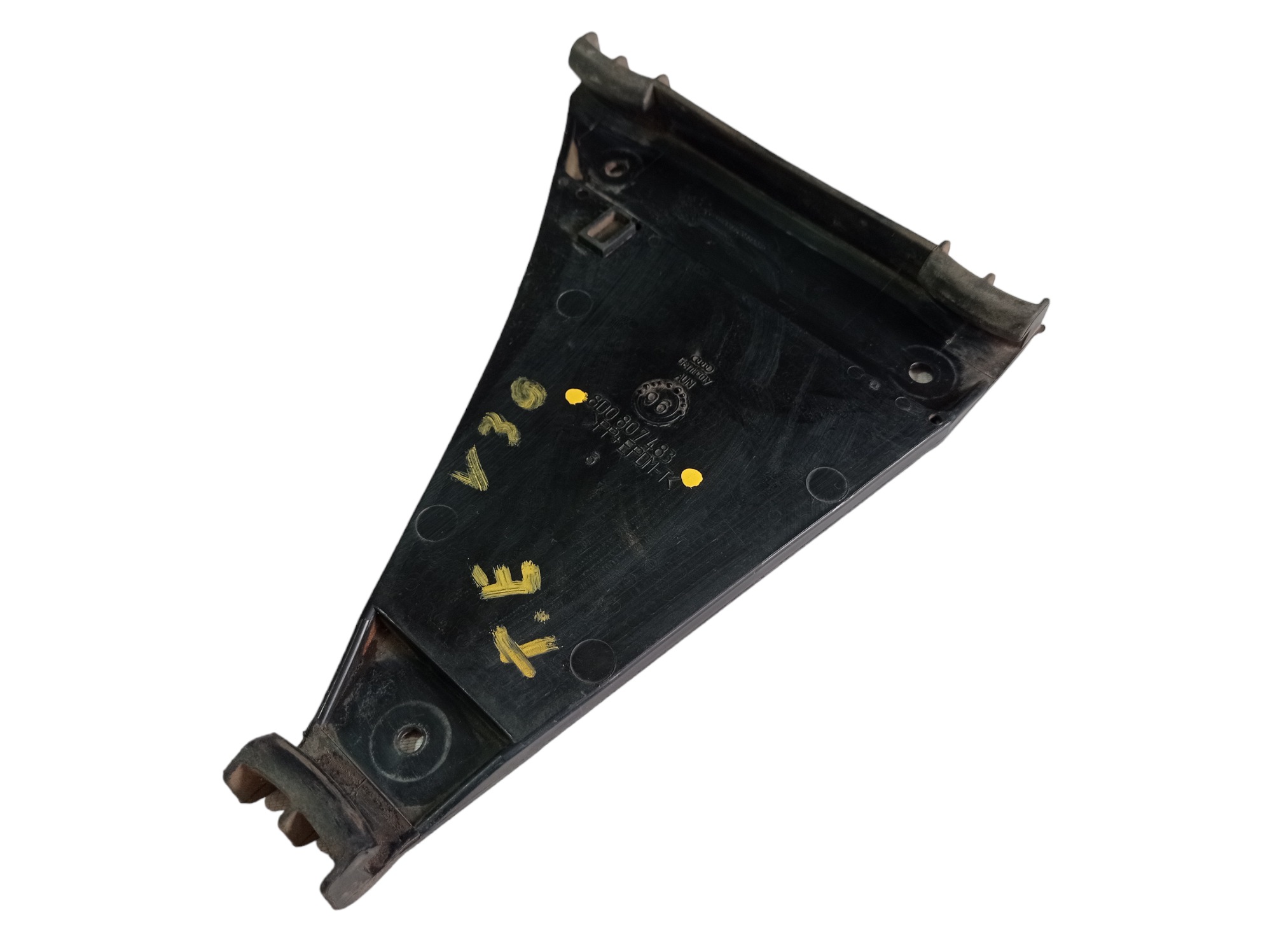 Suporte Esquerdo Guia Parachoque Traseiro Audi A4 96 V30 2