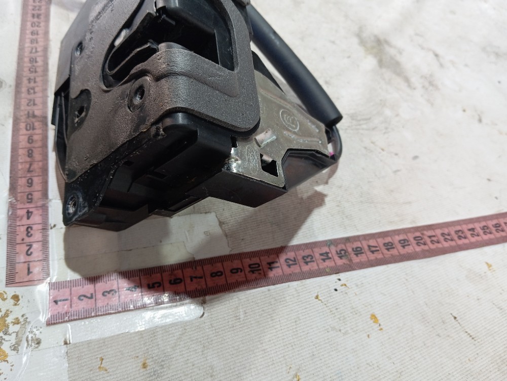 Fechadura Porta Esquerda Land Rover Defender 2022 V645 7