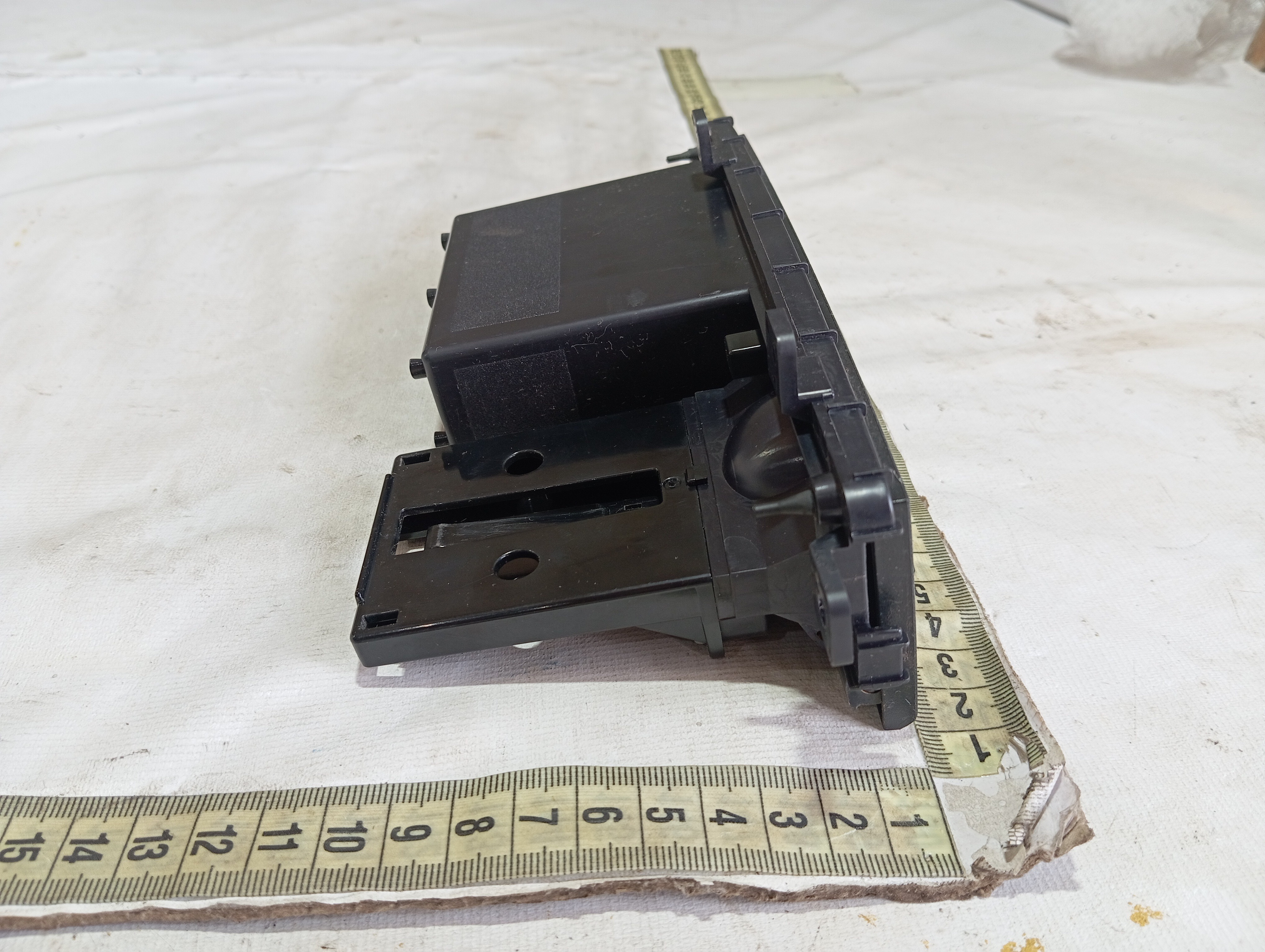 Porta Treco Console Mitsubishi Pajero Full 3.2 2020 V599 8
