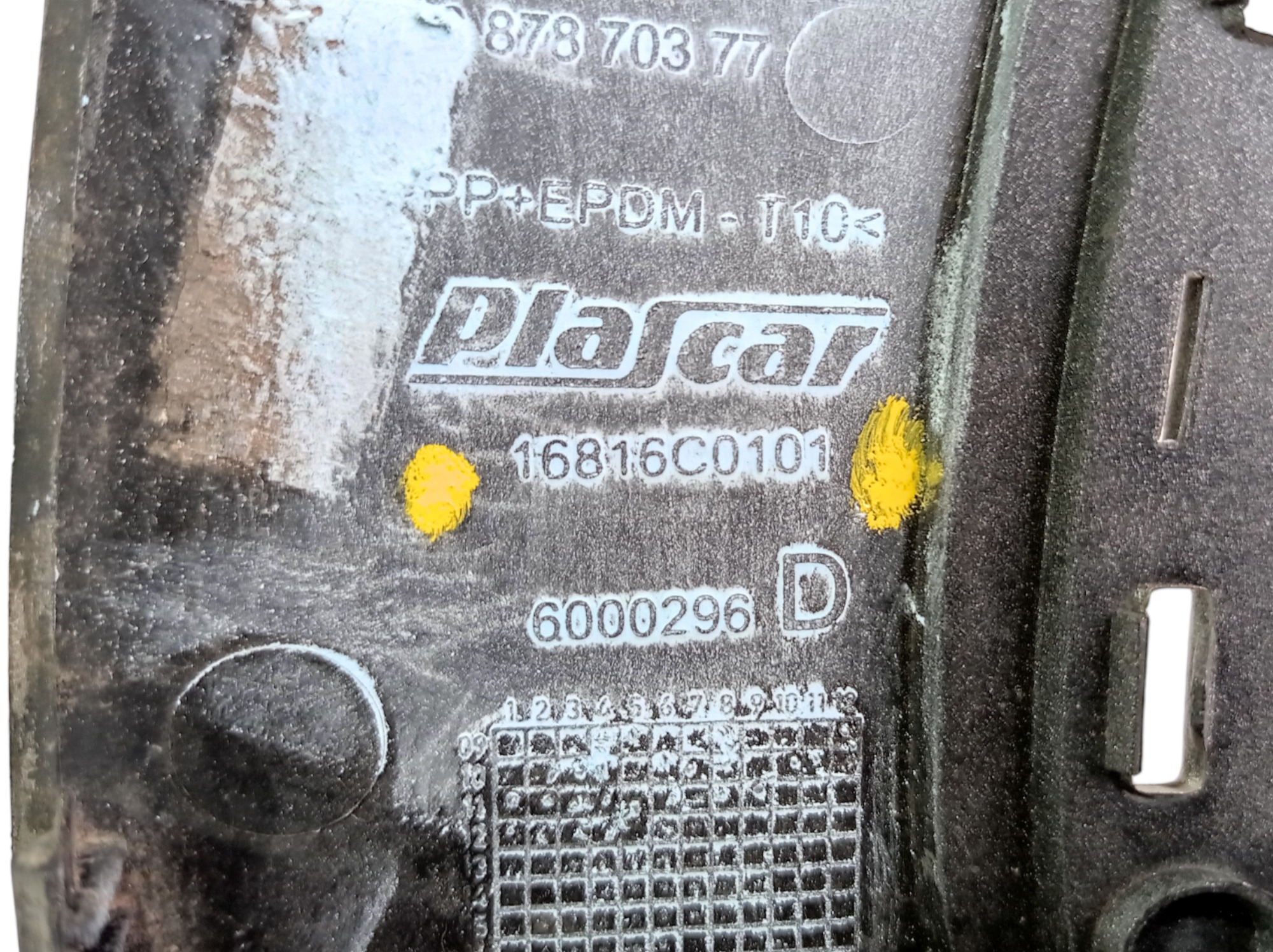 Moldura Farol De Milha Direito Citroen C3 2014 V297 Direito 9