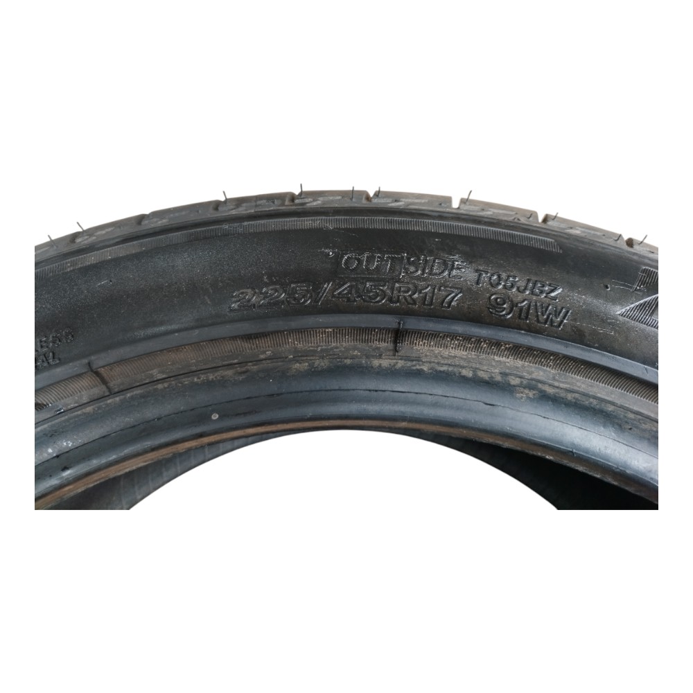 Pneu Bridgestone Turanza 225/45R17 2