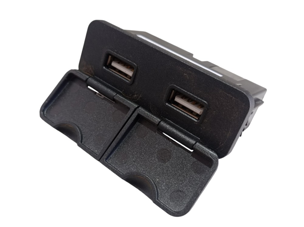 Entrada Usb Gwm Haval H6 1.5 2024 V610 5