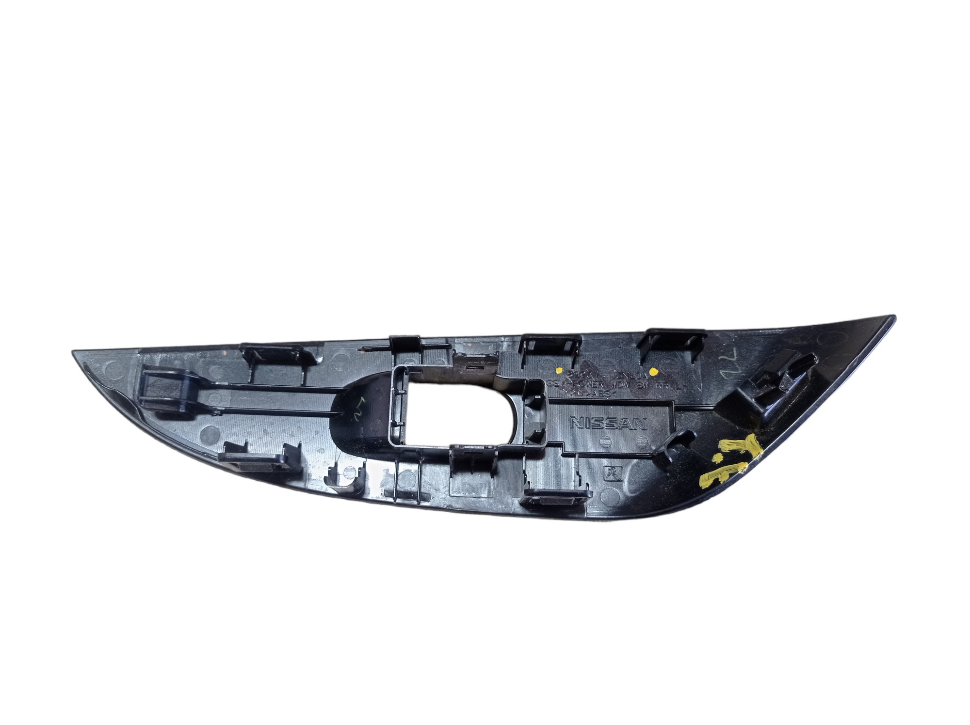 Moldura Botao Vidro Traseiro Esquerdo Nissan Leaf 2022 V589 3