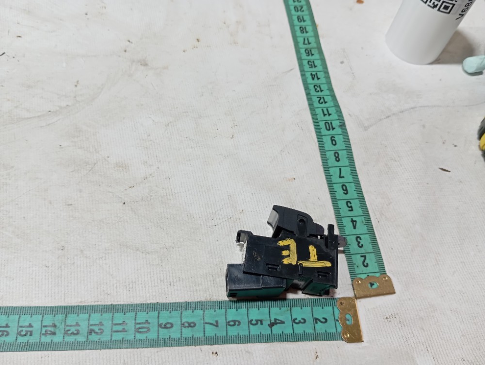 Botão Vidro Porta Tras Esquerda Discovery Sport 2020 V680 7