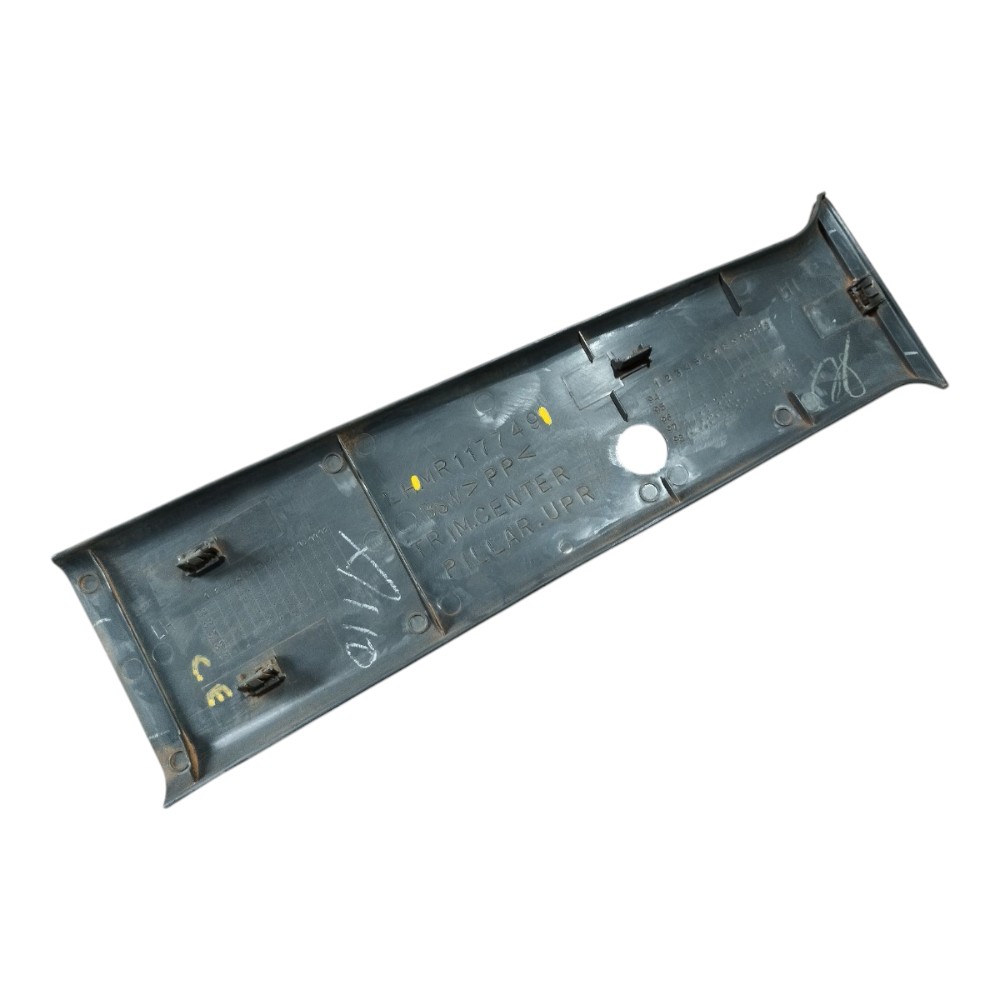 Moldura Coluna Esquerda Mitsubishi L200 Sport 2004 a 07 V638 1
