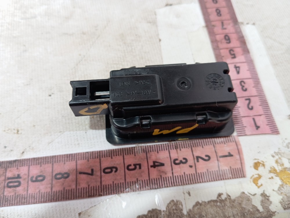 Luz Cortesia Direita Porta Malas Honda Hrv Exl 2023 25 V644 8
