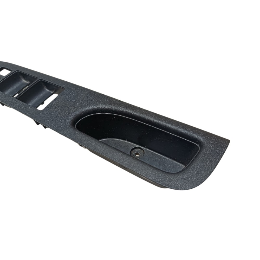 Moldura comando vidro Nissan March 2014 6