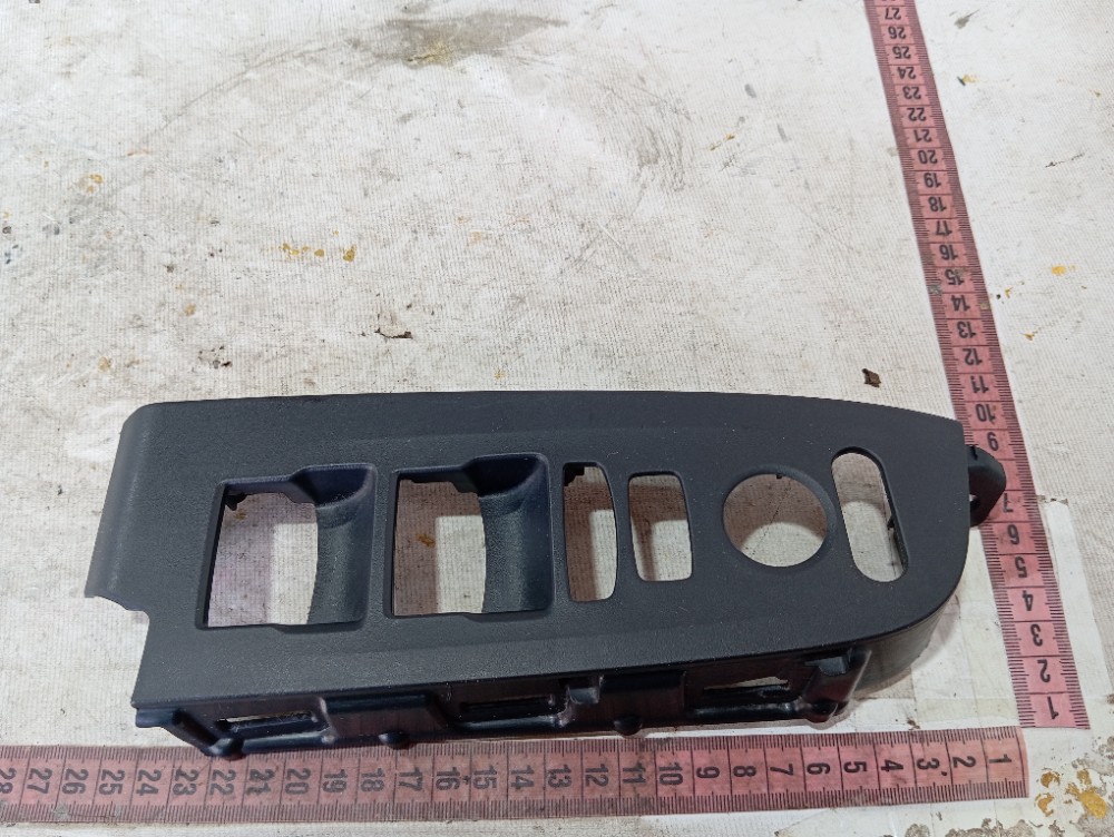 Moldura Botão Porta Diant Esque Honda Hrv Exl 2023 2025 V644 10