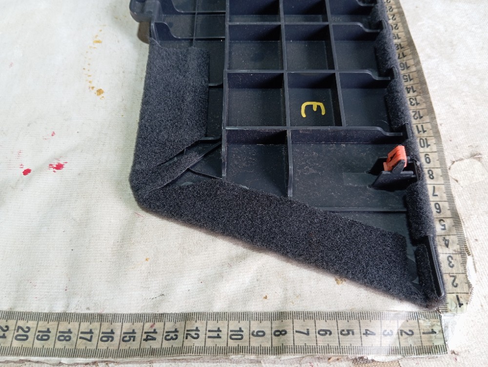 Acabamento Esquerdo Porta Malas Lexus Rx500hf 2023 V619 8
