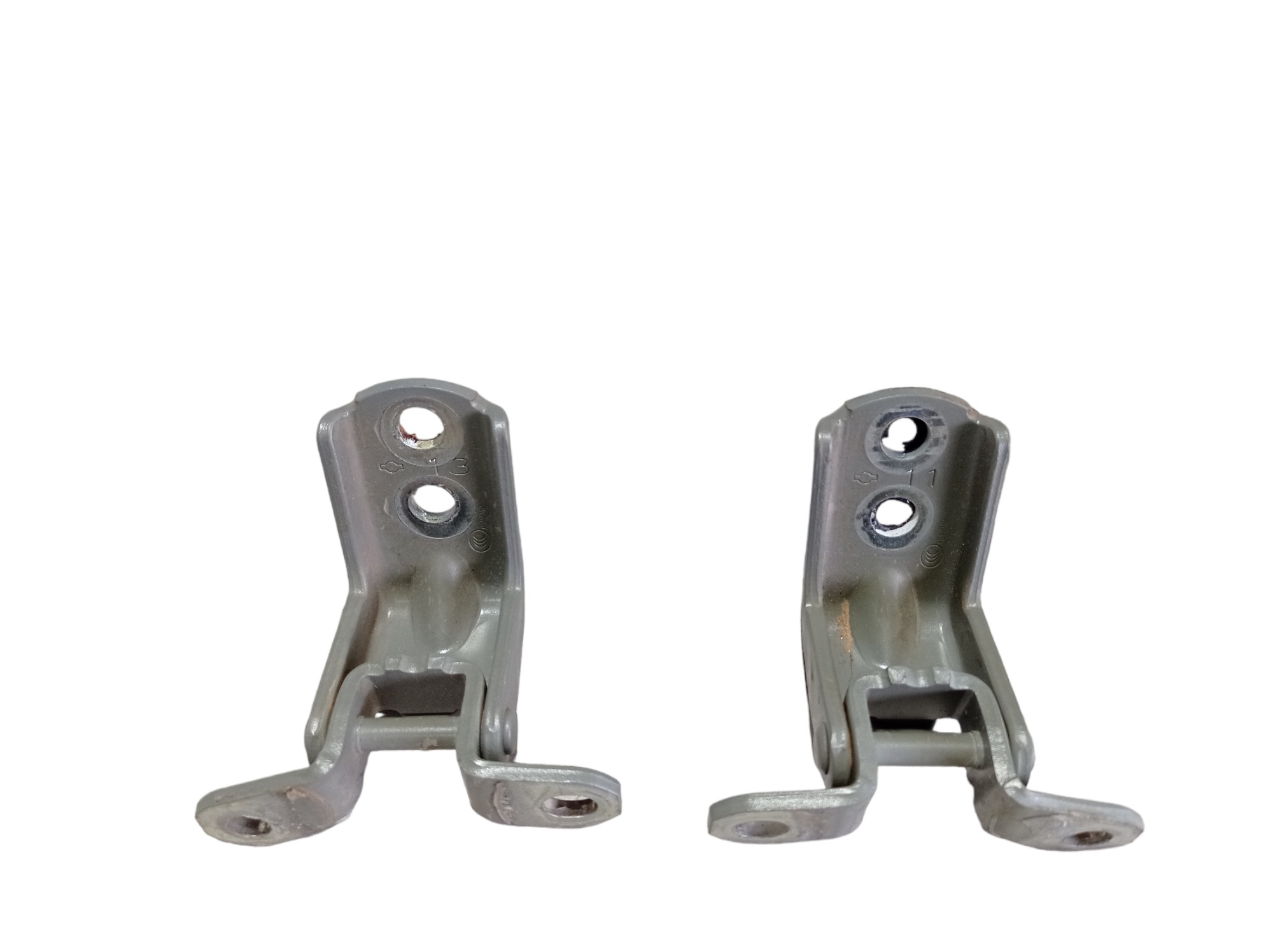 Dobradiça Porta Dianteira Esquerda Nissan Leaf 2022 V589 8