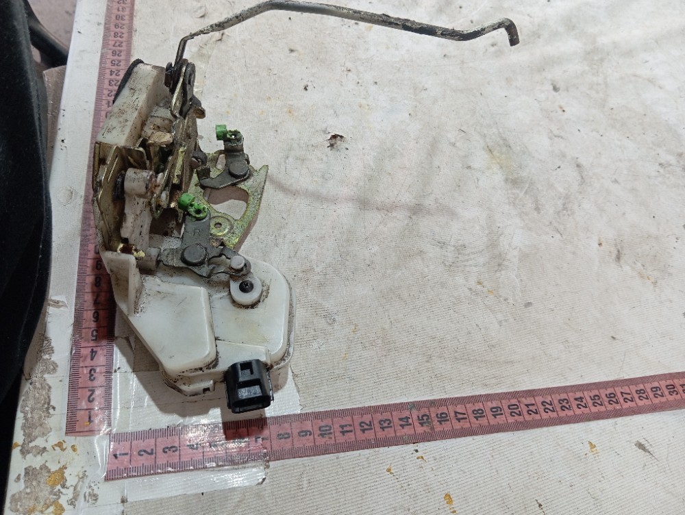Fechadura Porta Diant Direita Mitsubishi L200 Sport 06 V647 7
