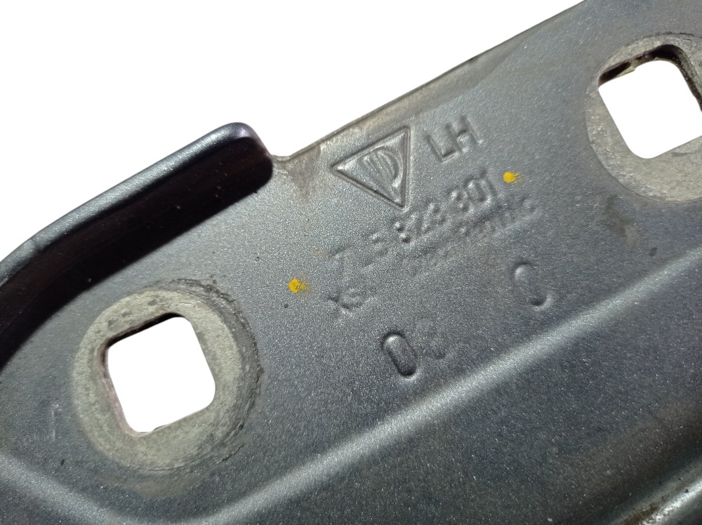 Dobradiça Capô Esquerdo Porsche Cayenne 2003 V371 7