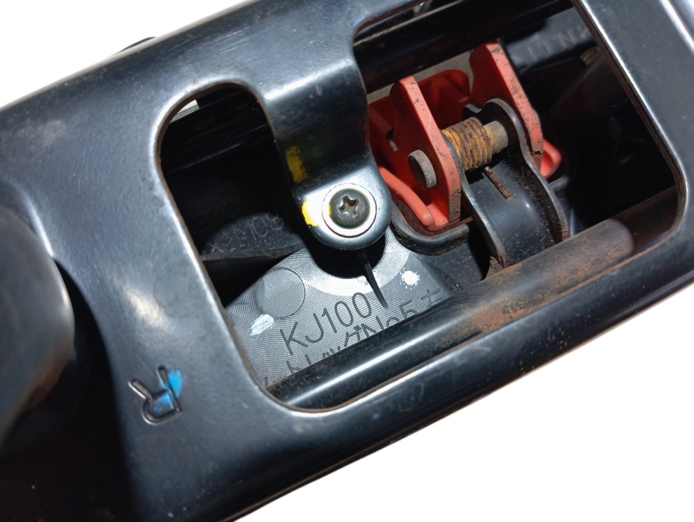 Trava Banco Traseiro Direito Land Cruiser Prado 2005 V620 2