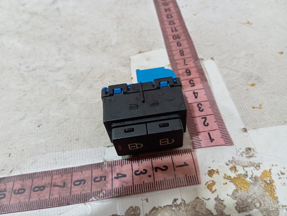 Botão Trava Porta Diant Esquerda Land Rover Defender 22 V645 7