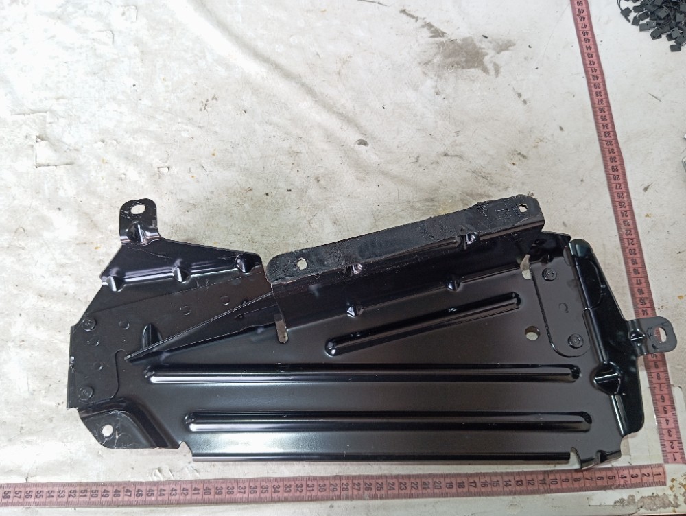 Suporte Compressor Ar Land Rover Defender 2.0 2022 V645 9