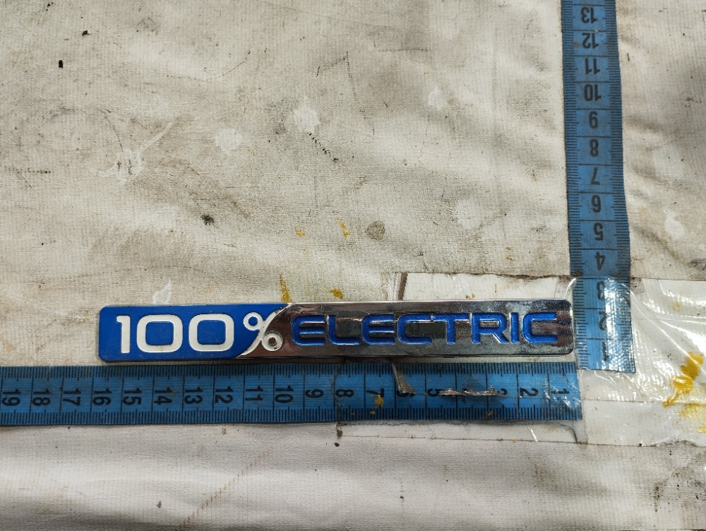 Emblema 100% Eletric Porta Dianteira Jac Ejs1 2022 2023 V651 7