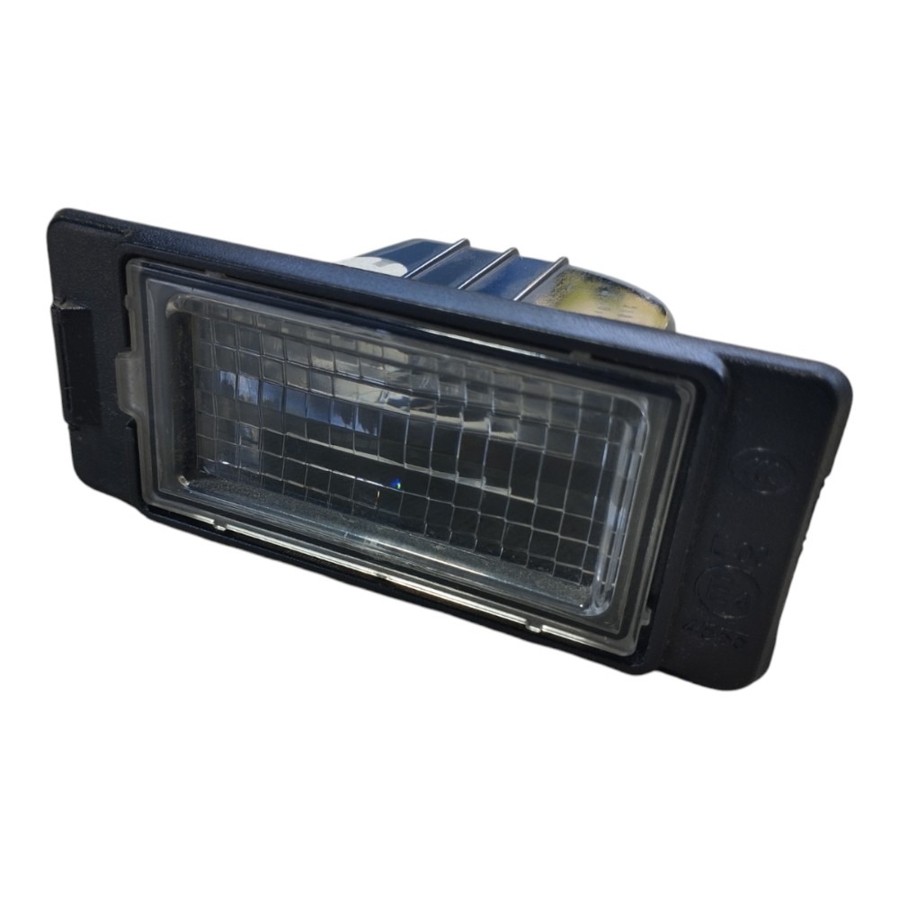 Luz Placa Gm Tracker 2020 2025 V627 2