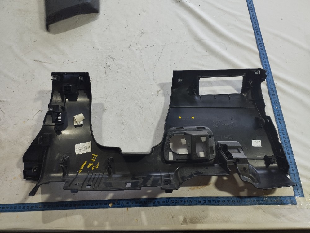 Acabamento Painel Inferior Esquerdo Nissan Leaf 2023 V632 7