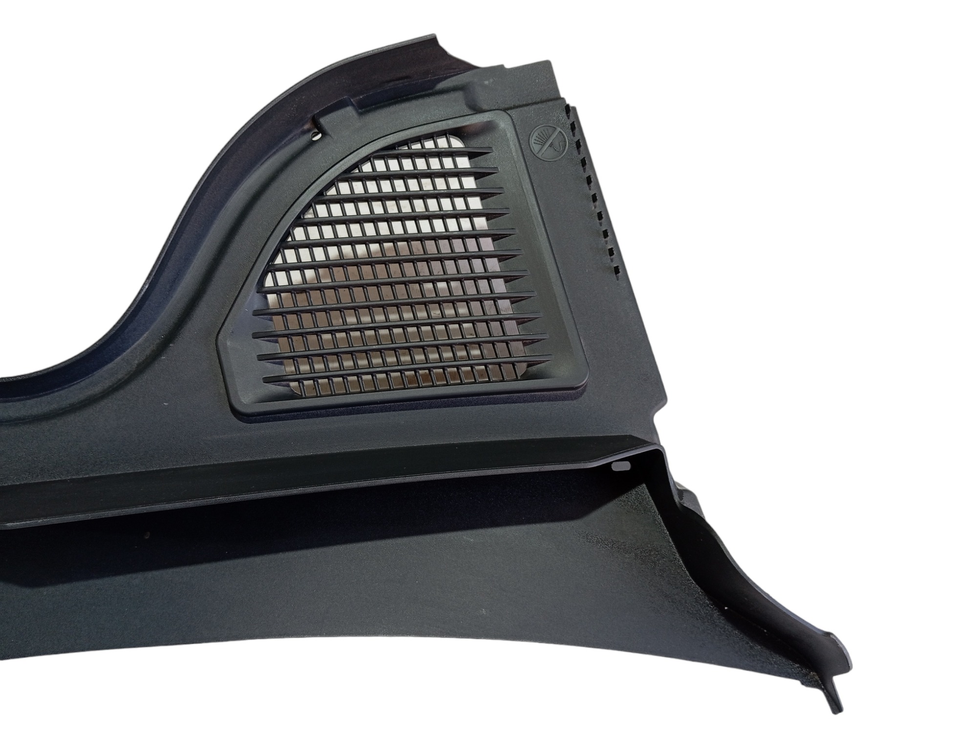 Churrasqueira Direita Vw Taos Highline 250 22 2024 V601 1