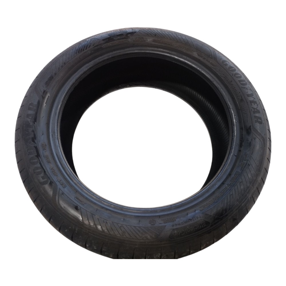 Pneu Goodyear 215/50r17 V632 7