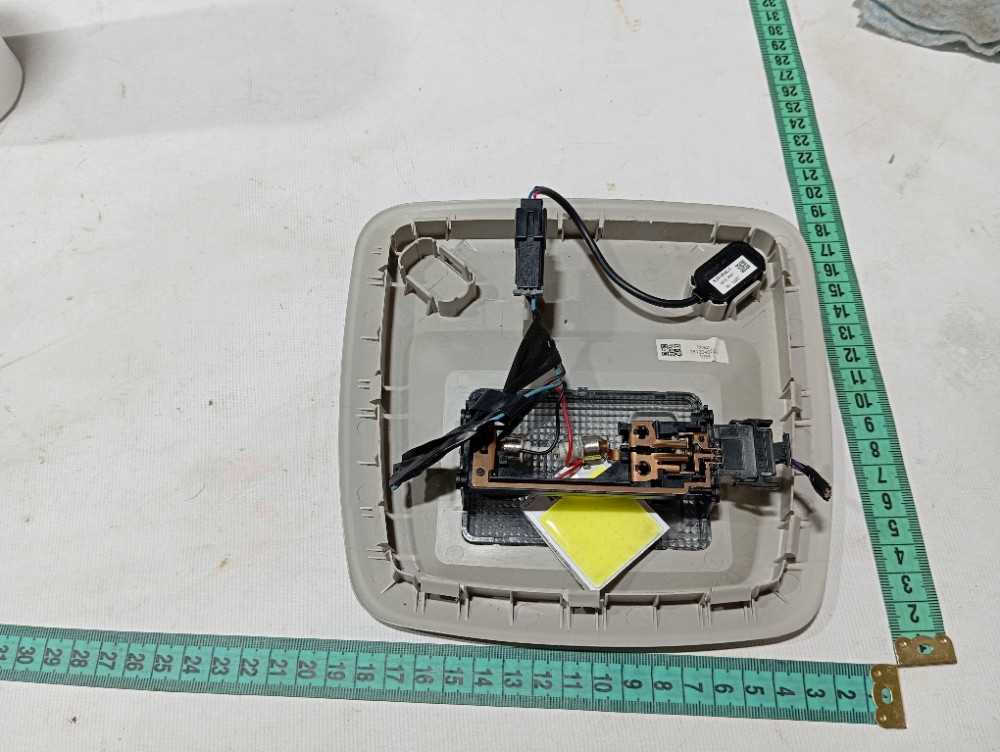 Luz cortesia teto Chevrolet Onix 2018 7