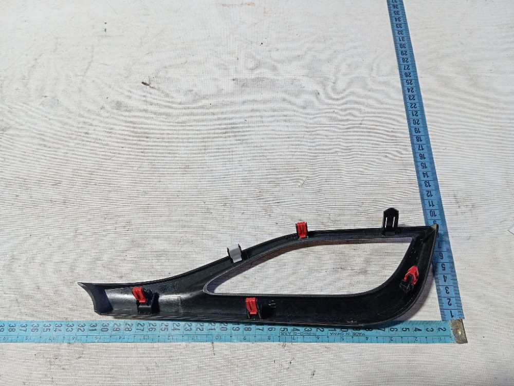 Moldura difusor ar esquerdo painel Toyota Yaris 2022 2023 8