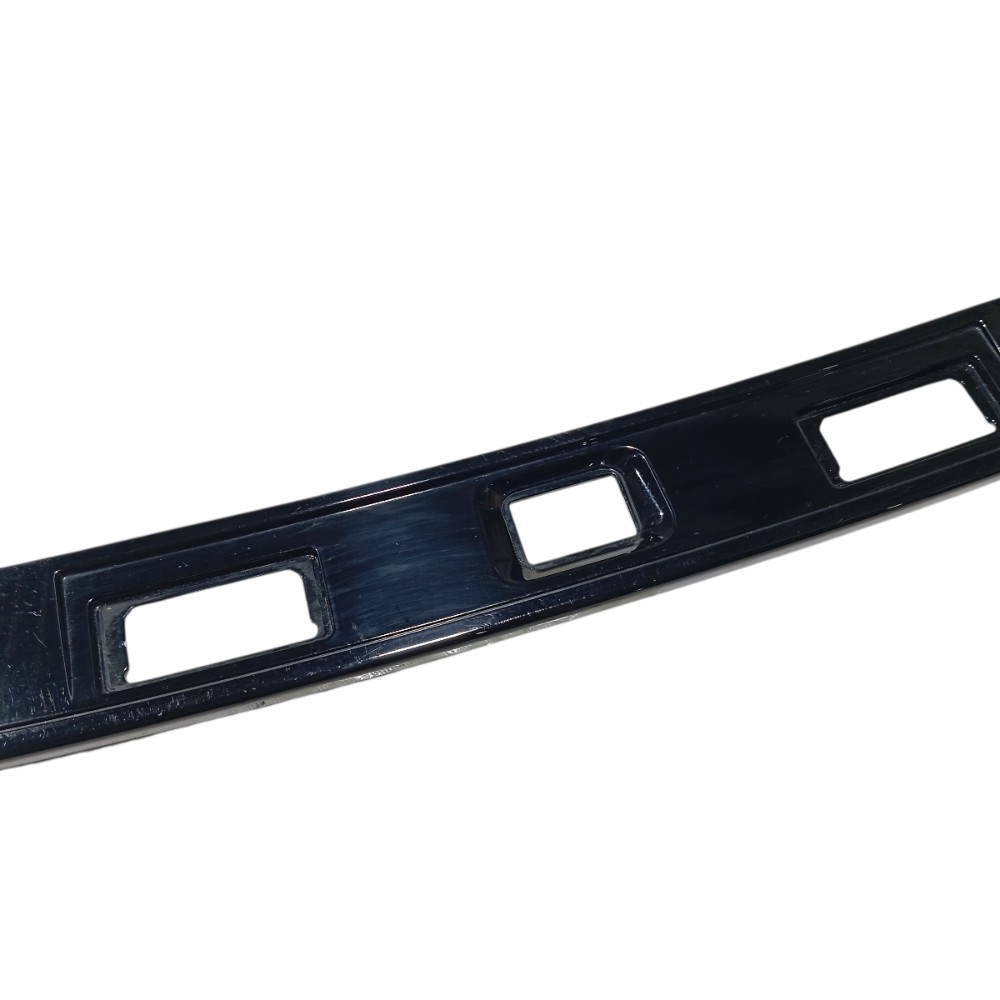 Moldura Luz Placa Tampa Traseira Discovery Sport 2020 V680 5