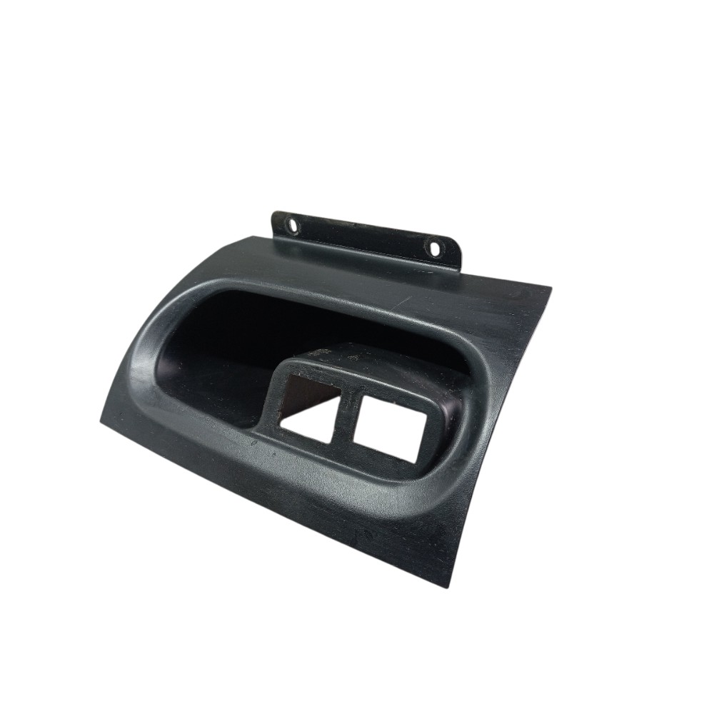 Porta Treco Painel Fiat Strada 2018 4