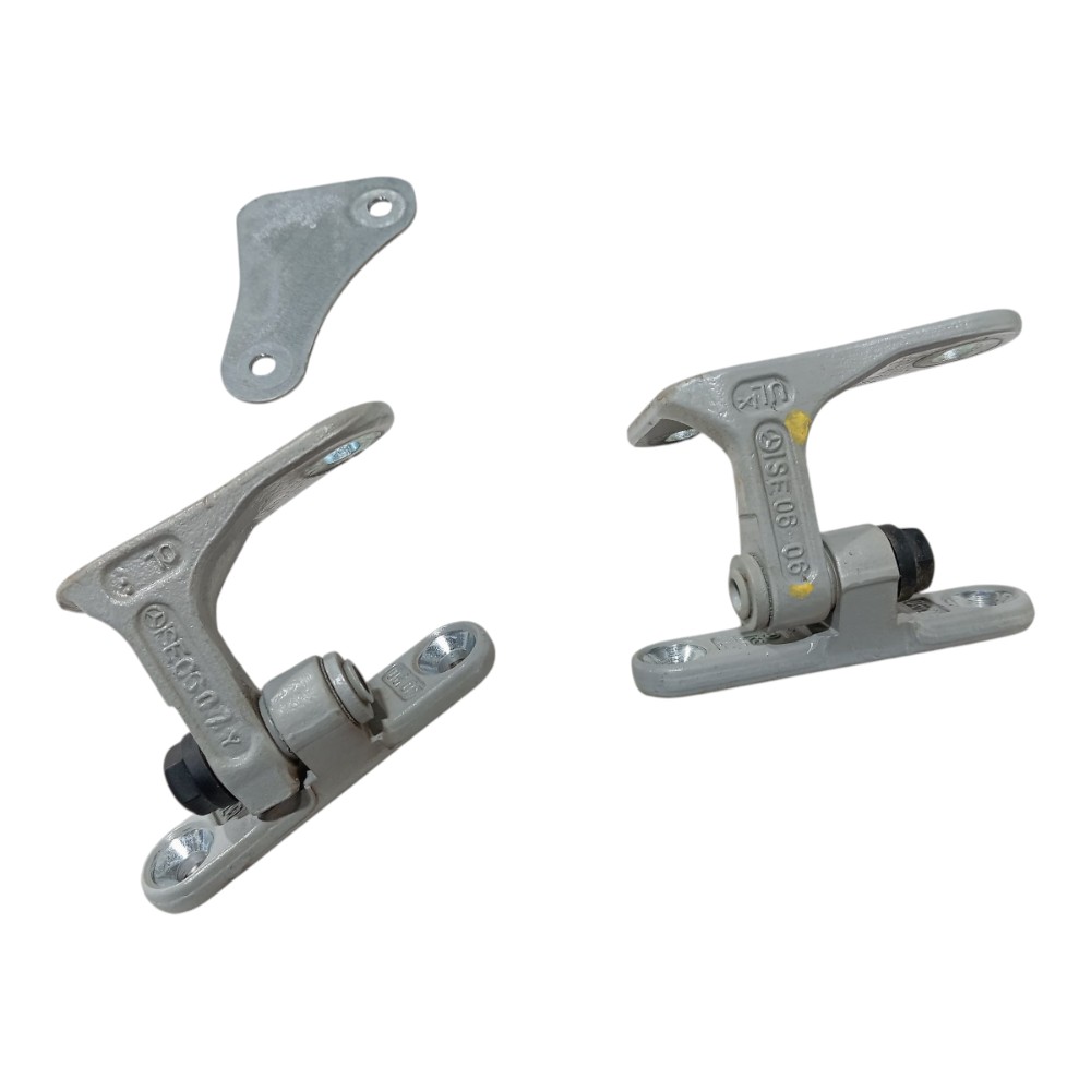Dobradiça Porta Dianteira Esq Mercedes C180 2002 2007 V661 2