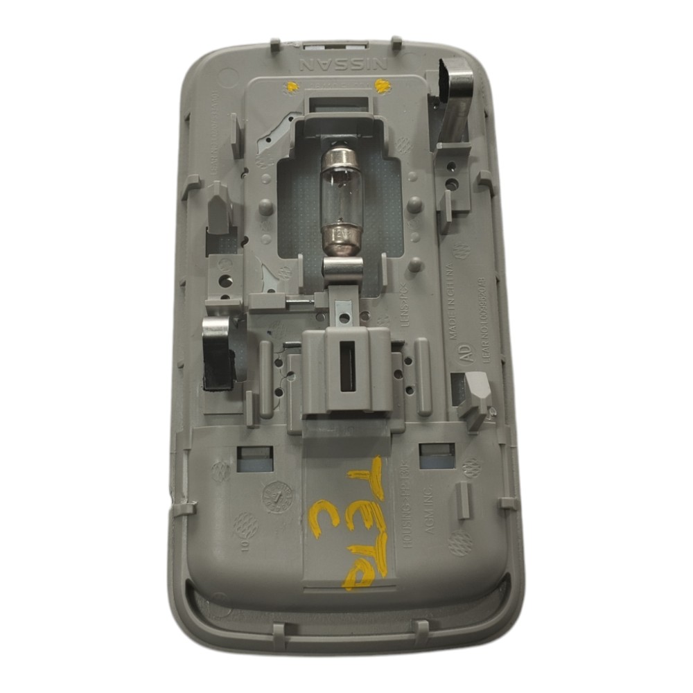 Luz Cortesia Teto Central Nissan Leaf 2023 V632 7