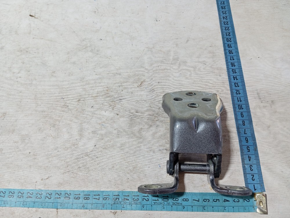 Dobradiça porta traseira direita Byd Song Pro 2024 V674 6