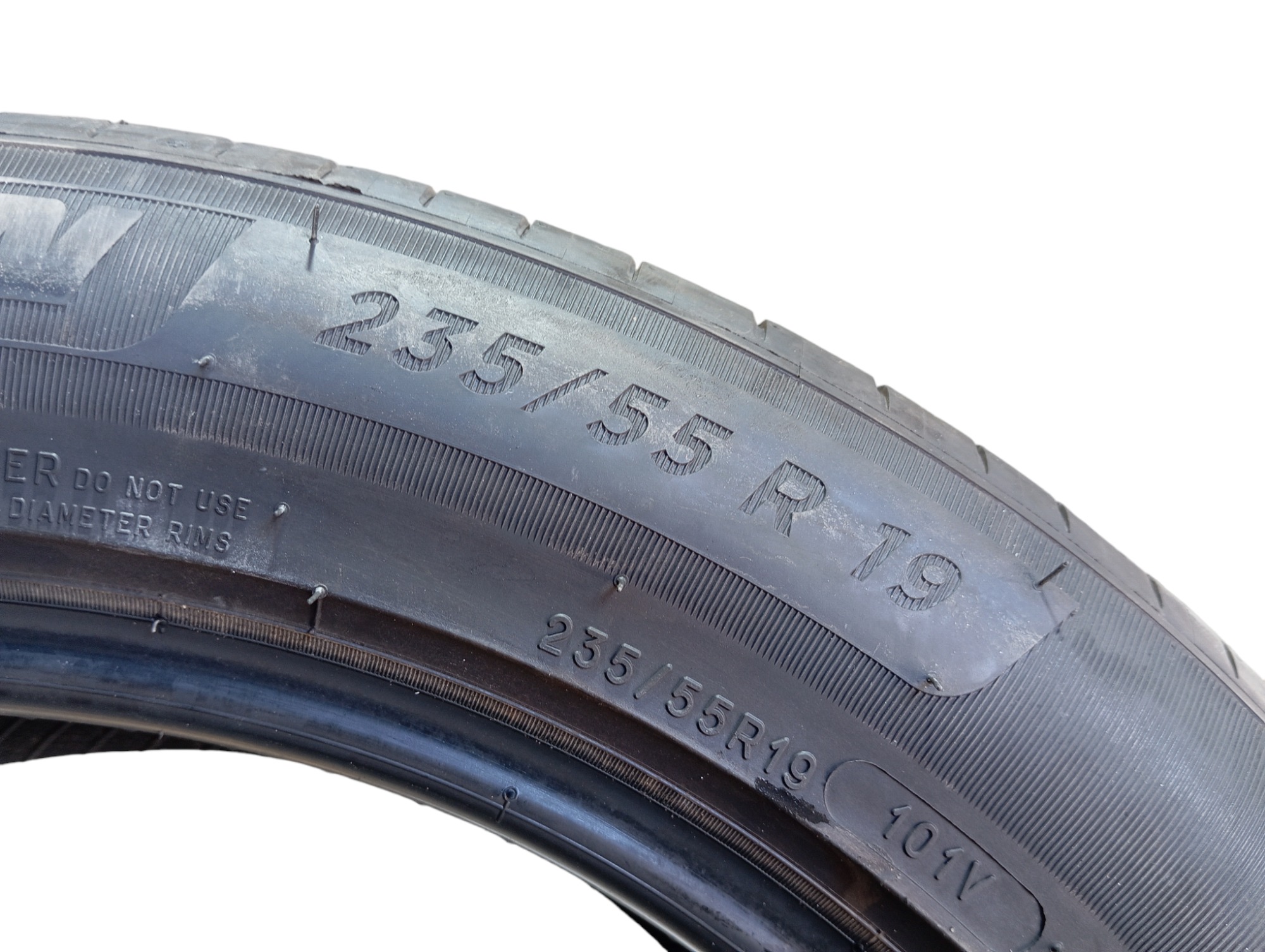Pneu Aro 19 Michelin Primacy 4 235/55 R19 Com Detalhe 6