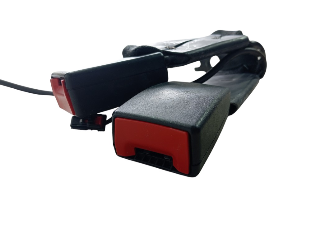 Engate traseiro esquerdo GM Traker LT Ecotec 2022 V627 2