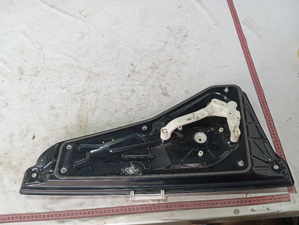 Máquina Porta Traseira Esquerda Rover Discovery 3 07 V635 9