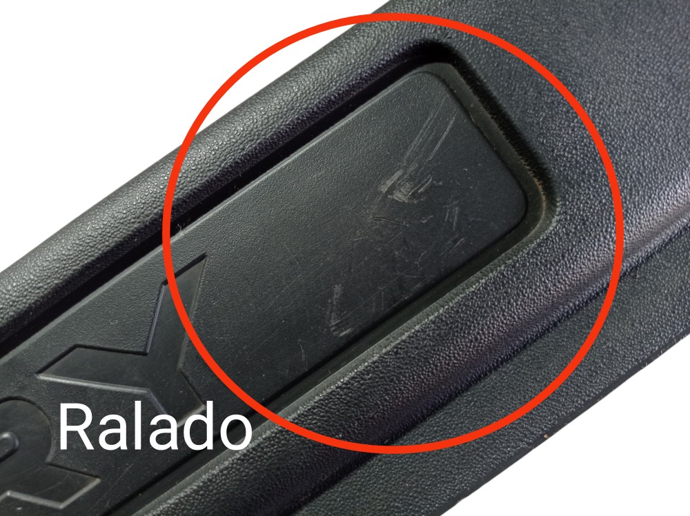 Soleira Dianteira Esquerda Land Rover Discovery 2018 V321 3