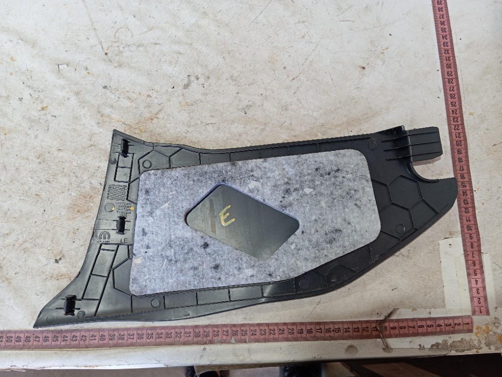 Acabamento Esquerdo Console Ram Rampage Rt 2023 2024 V641 9