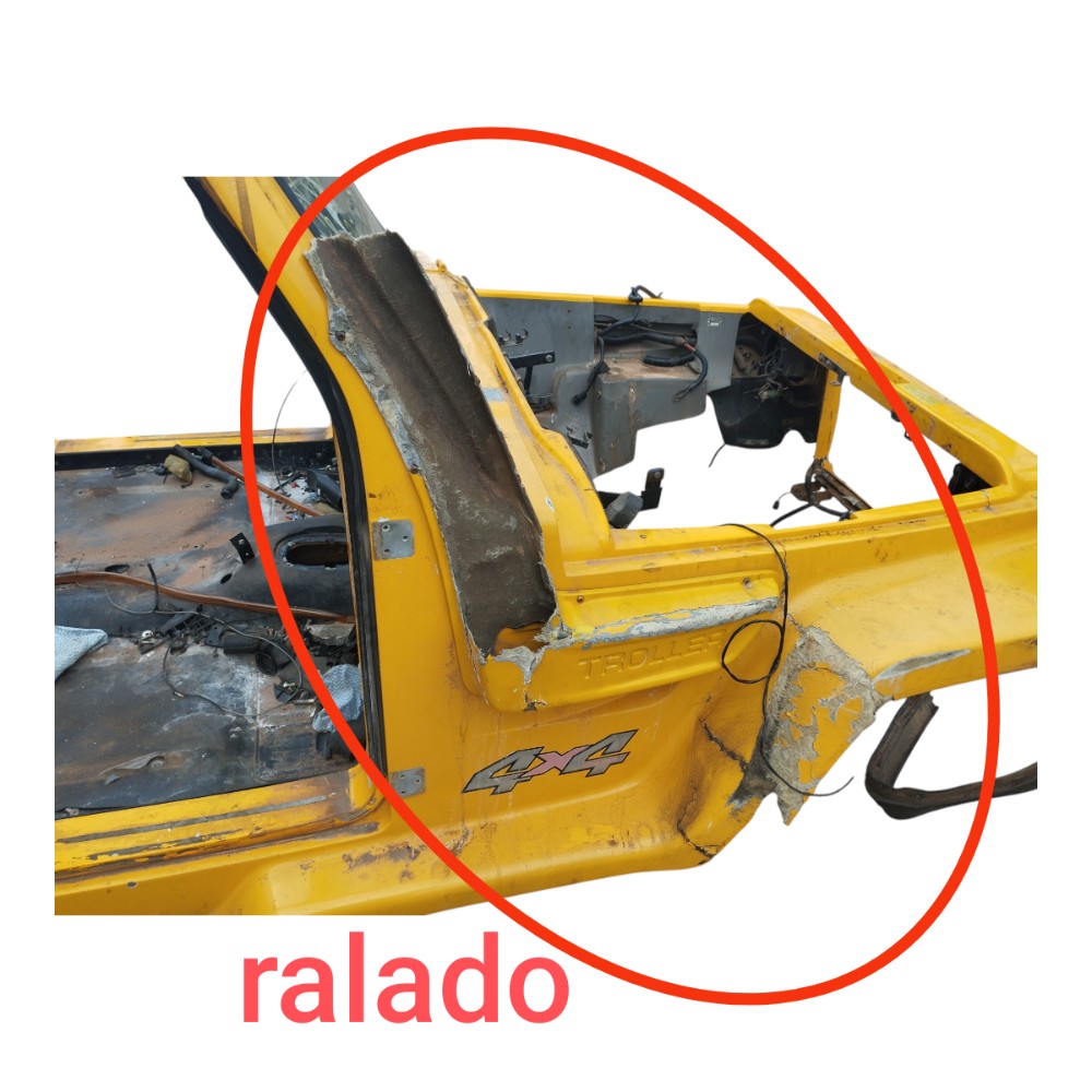 Carroceria Troller T4 2011 V650 7