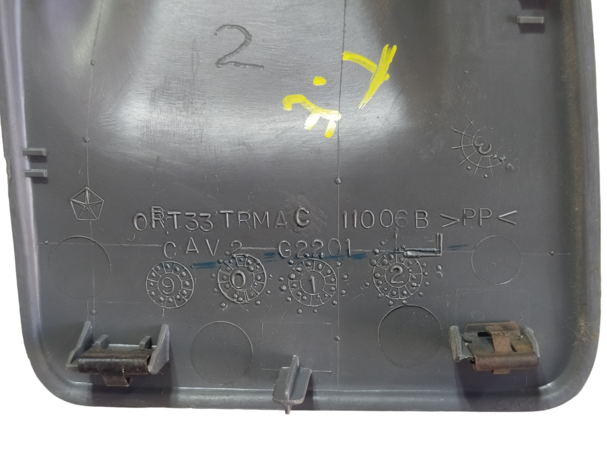 Tampa Batente Porta Traseira Esquerda Grand Caravan 005 V586 4