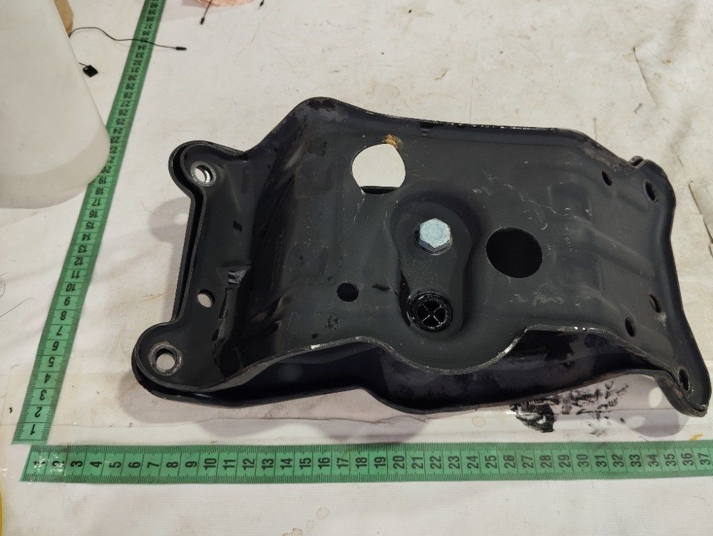 Suporte Braço Eixo Traseiro Mercedes Benz B180 2010 V630 9