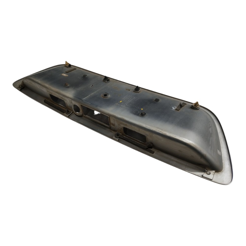 Moldura placa Mercedez c180 V661 3