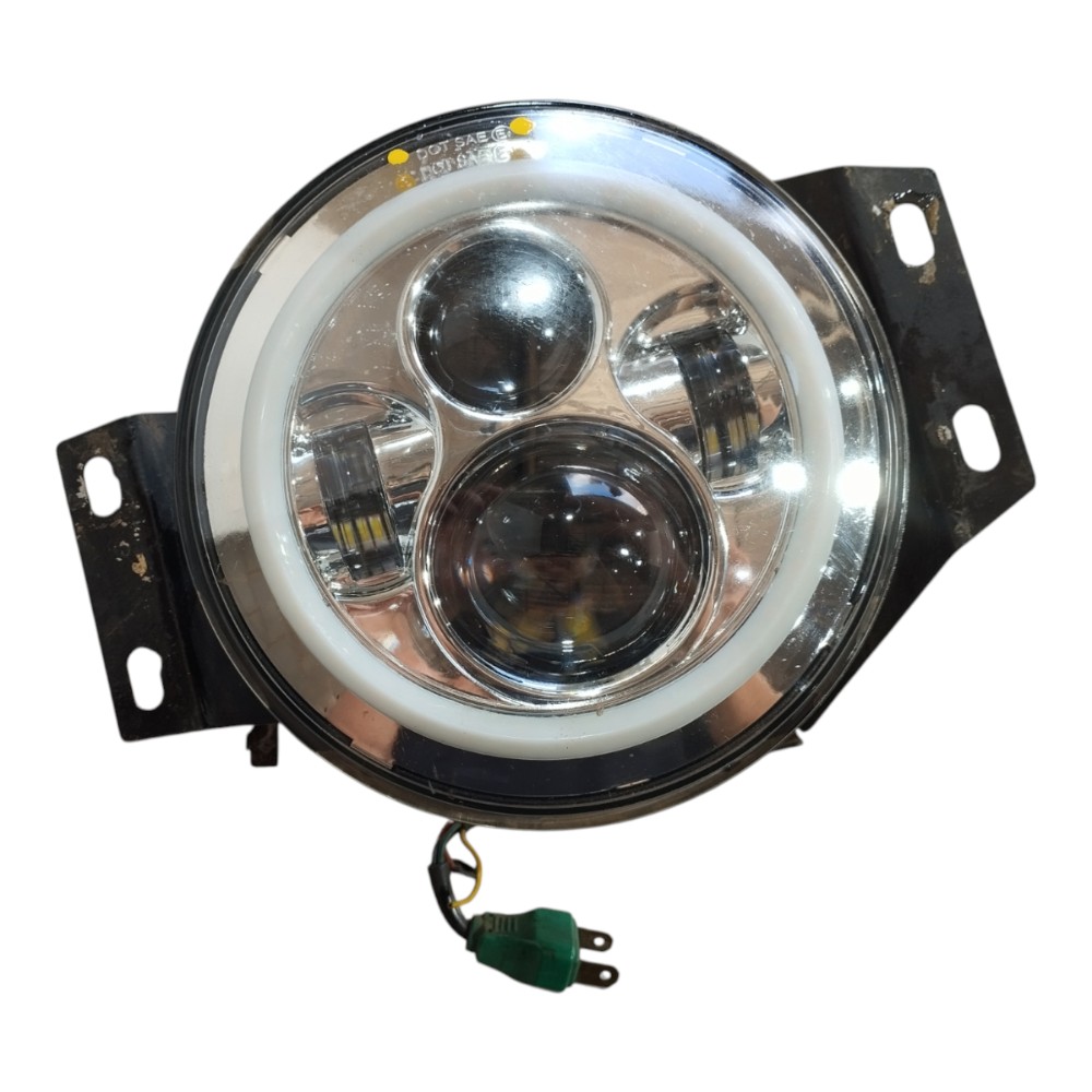 Farol Esquerdo Troller T4 2011 V650 Esquerdo