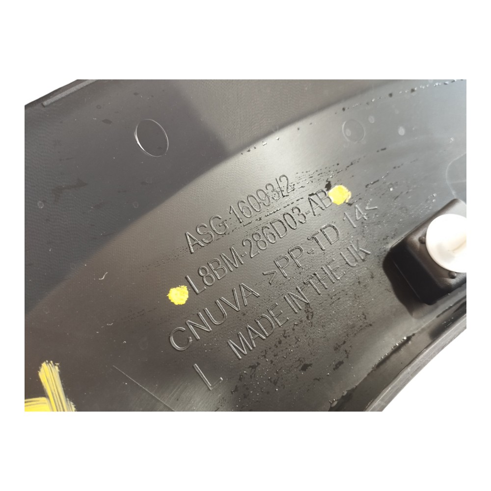 Moldura Caixa Roda Traseira Esq Land Rover Defender 22 V645 6