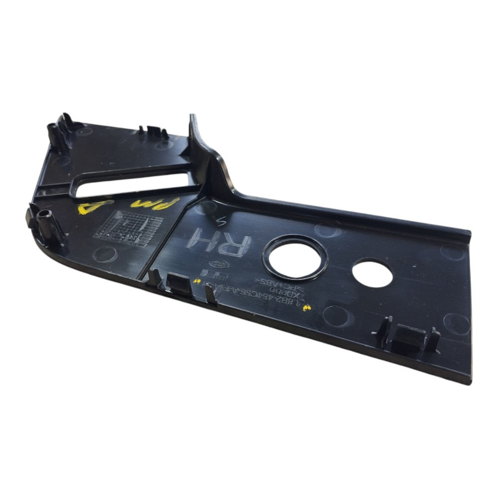 Acabamento Direito Porta Mala Land Rover Defender 2022 V645 2