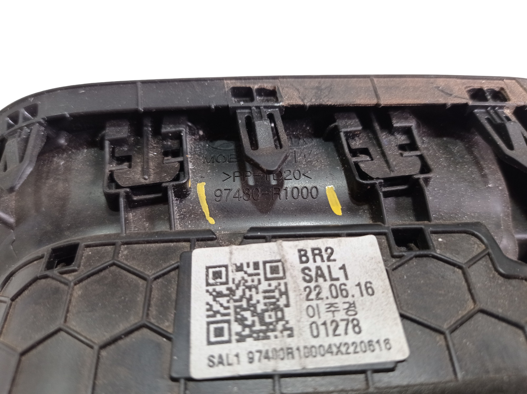 Difusor Ar Esquerdo Hb20 Confort 2023 V590 9