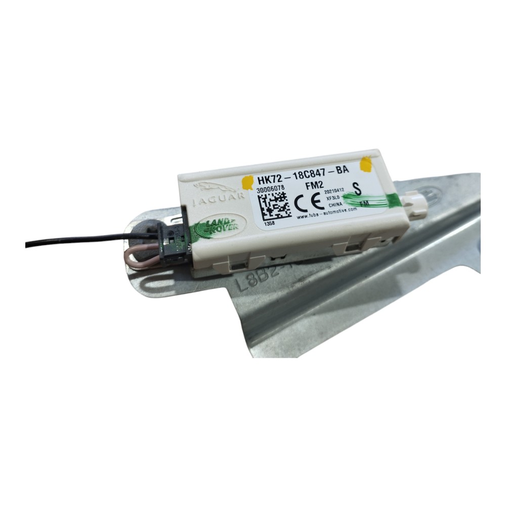 Amplificador Antena Land Rover Defender 2022 V645 5