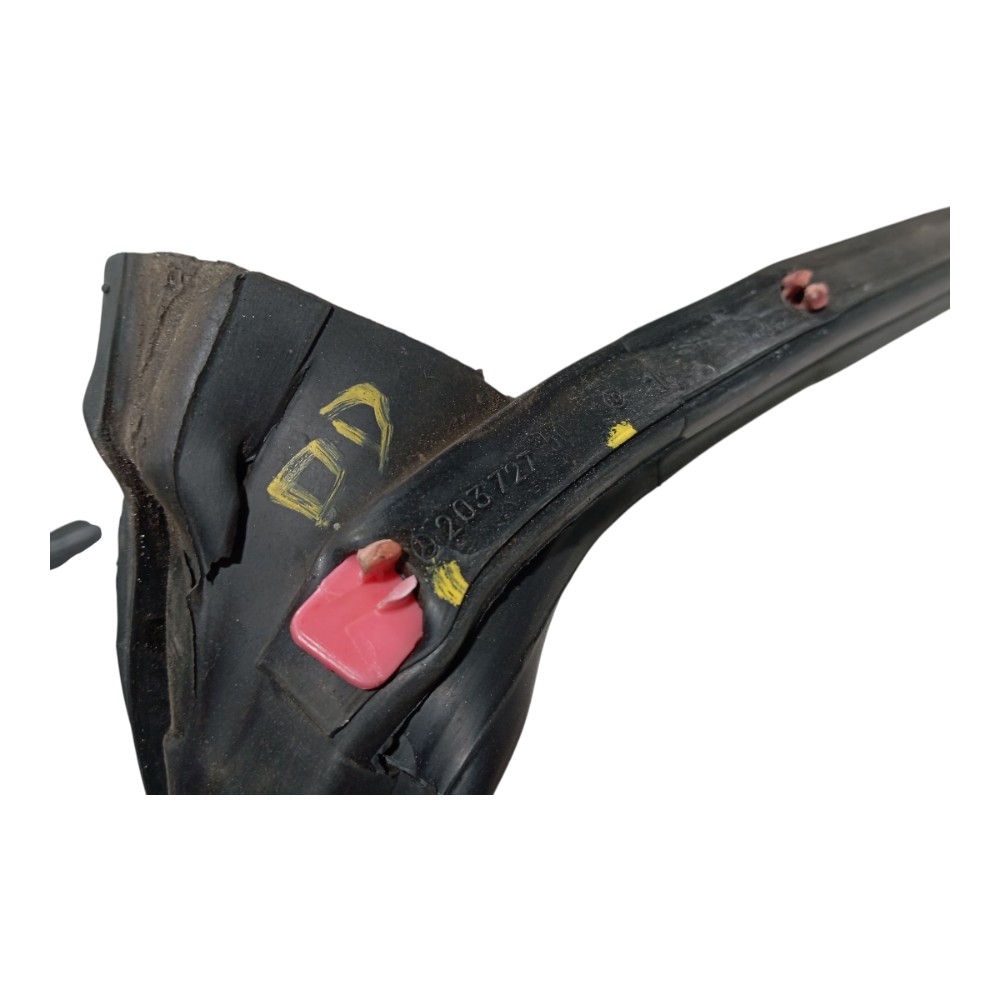 Borracha Porta Diant Direita Mercedes C180 2002 2007 V661 9