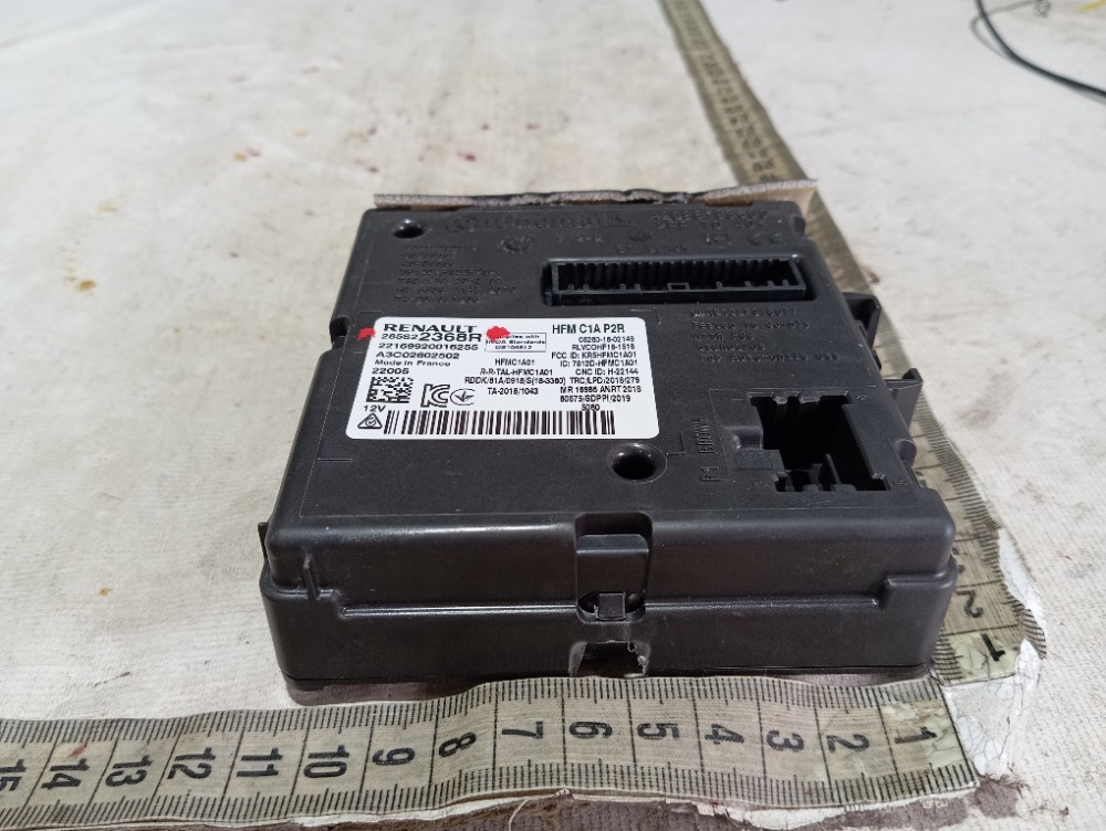 Módulo Conforto Renault Zoe Neo 2023 V617 7