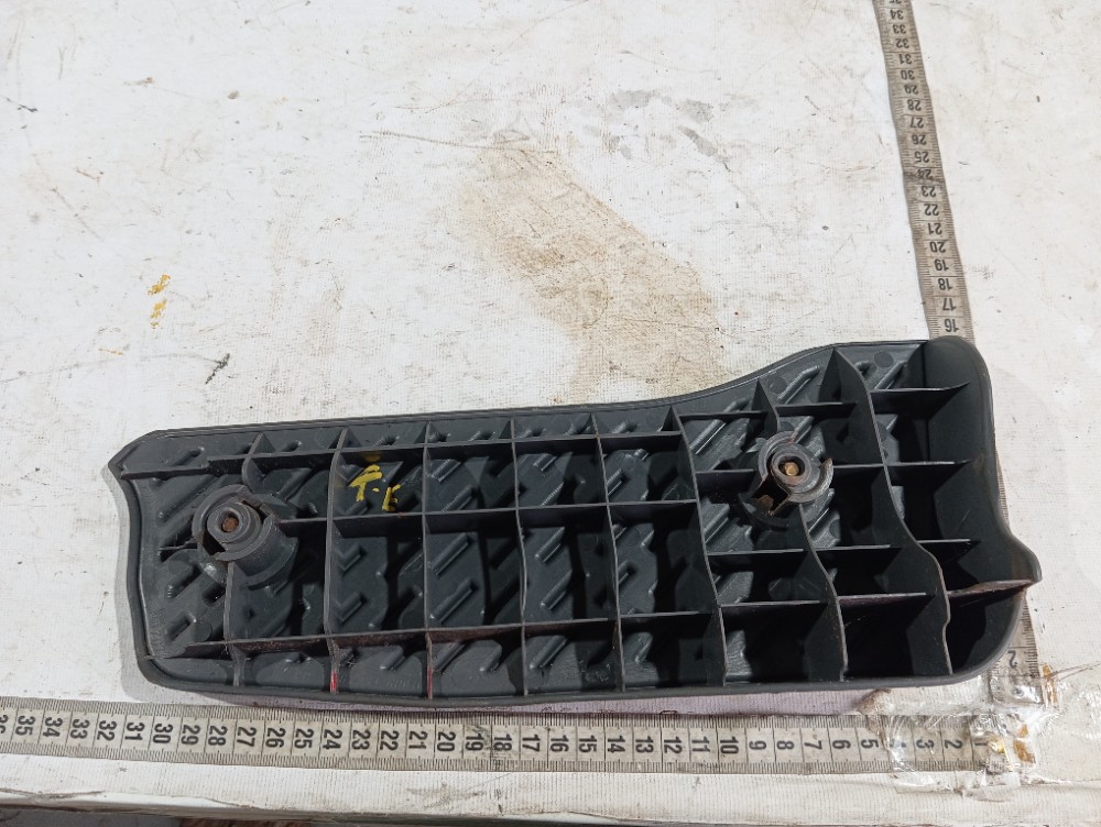 Apoio Pé Traseiro Esquerdo Land Cruiser Prado 2005 V620 10